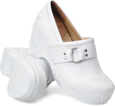 Chaussures Nurse Mates Dakota blanches en liquidation 
