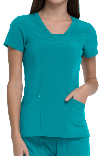 Blusa médica con cuello en V Love Always de Heartsoul en oferta