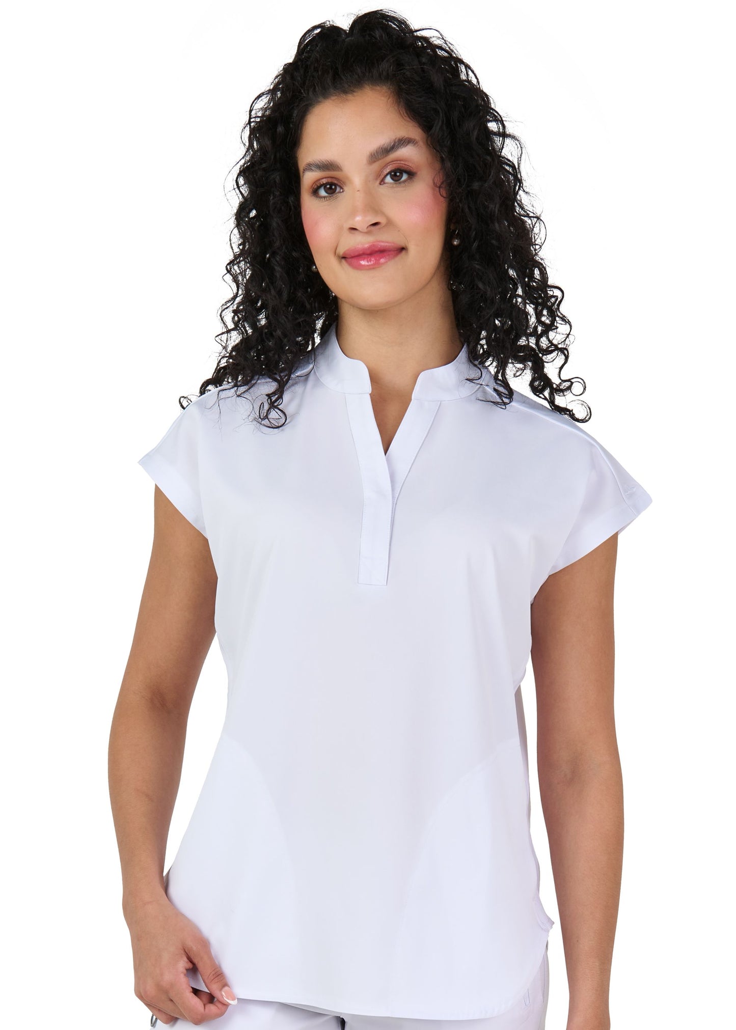 Blusa médica con escote tipo metido Piper de Ava Therese