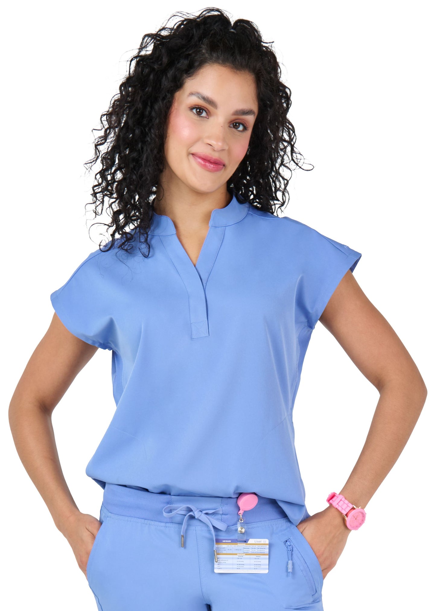 Blusa médica con escote tipo metido Piper de Ava Therese