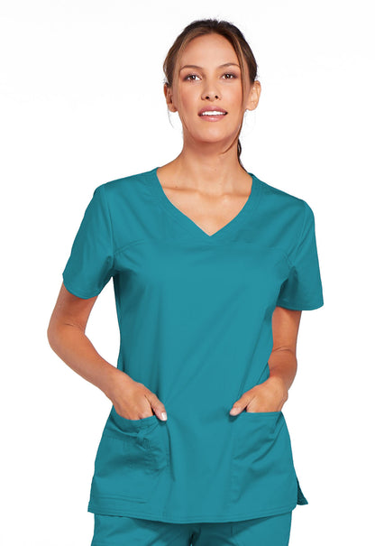 Blusa médica con cuello en V y tejido elástico Core de Cherokee Workwear en oferta